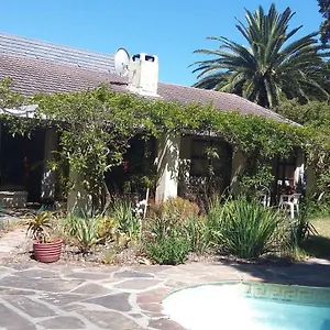 11 Lucius Way Homestay Cape Town